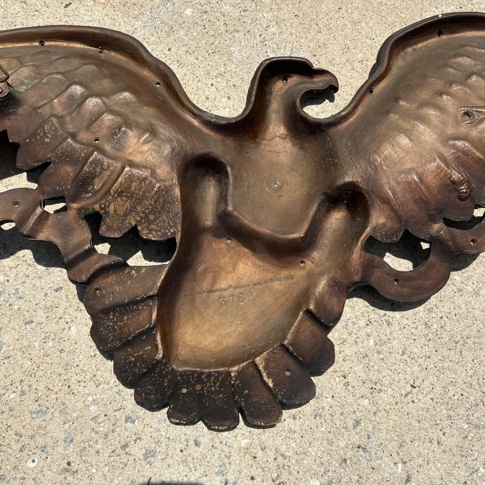 VTG 1958 Syroco American Eagle Wall Plaque 3762 Gilt Gold Shield Seal 45